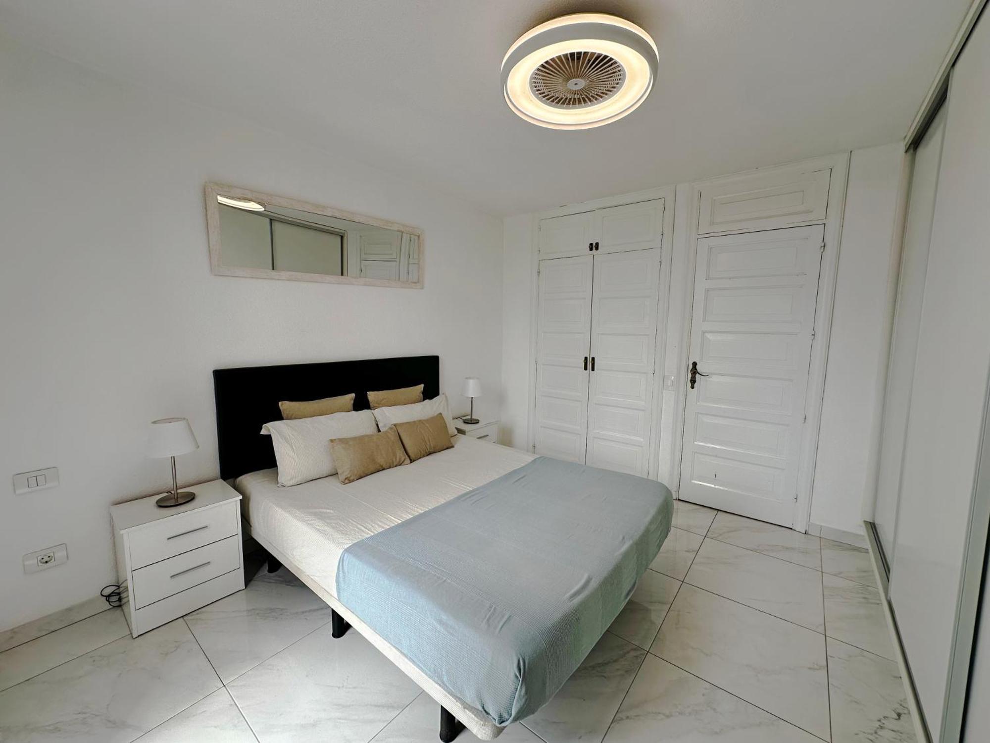 Classbnb - 3 Apartments 50M From The Las Americas Promenade Арона Екстериор снимка