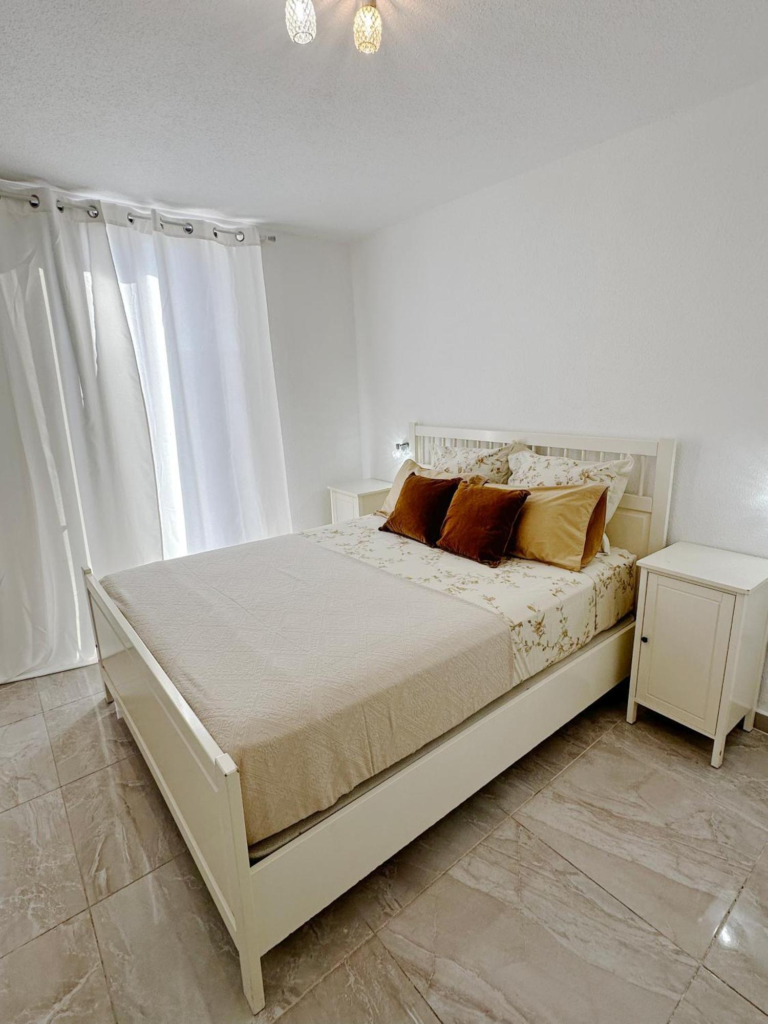 Classbnb - 3 Apartments 50M From The Las Americas Promenade Арона Екстериор снимка