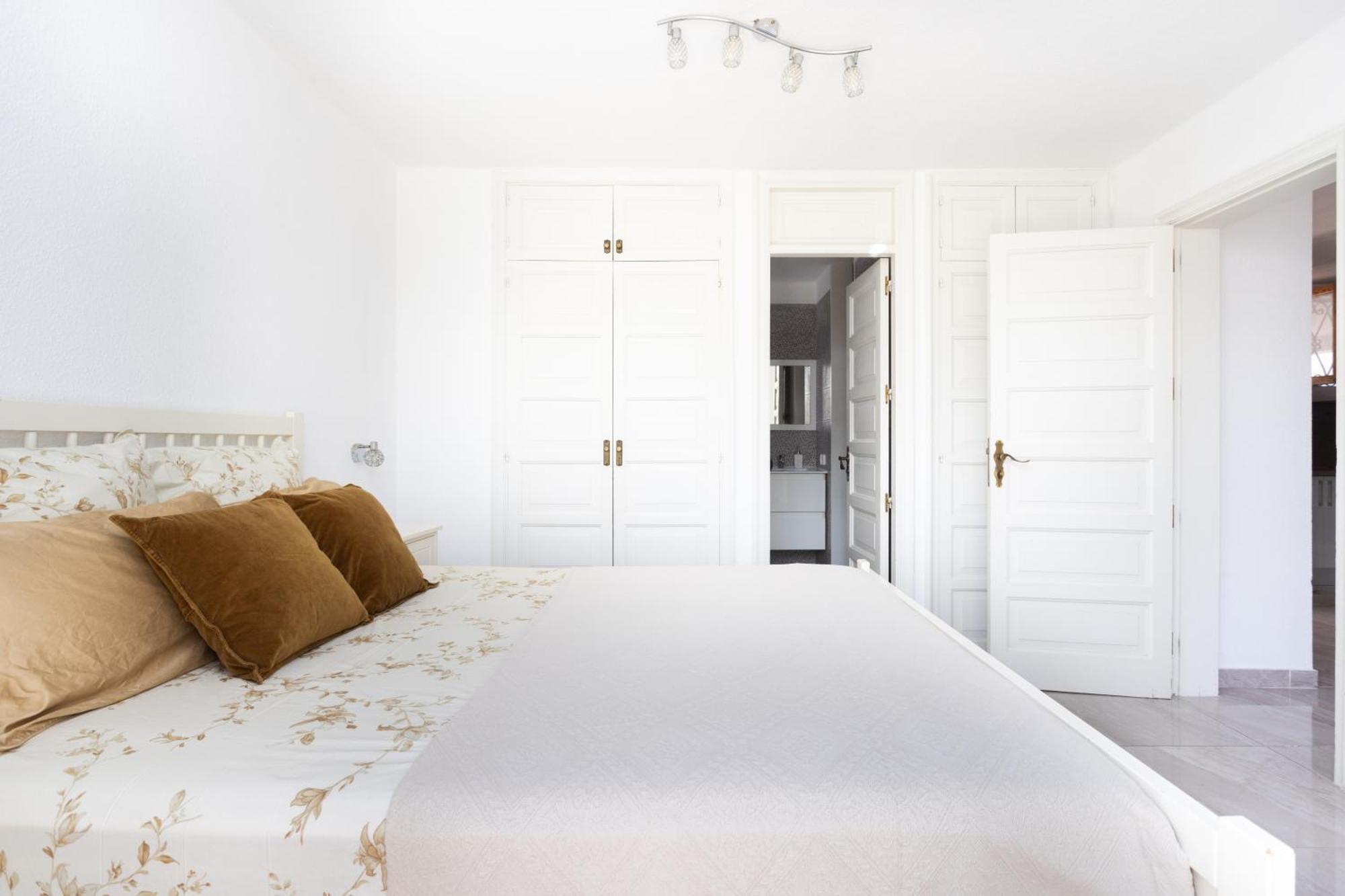 Classbnb - 3 Apartments 50M From The Las Americas Promenade Арона Екстериор снимка