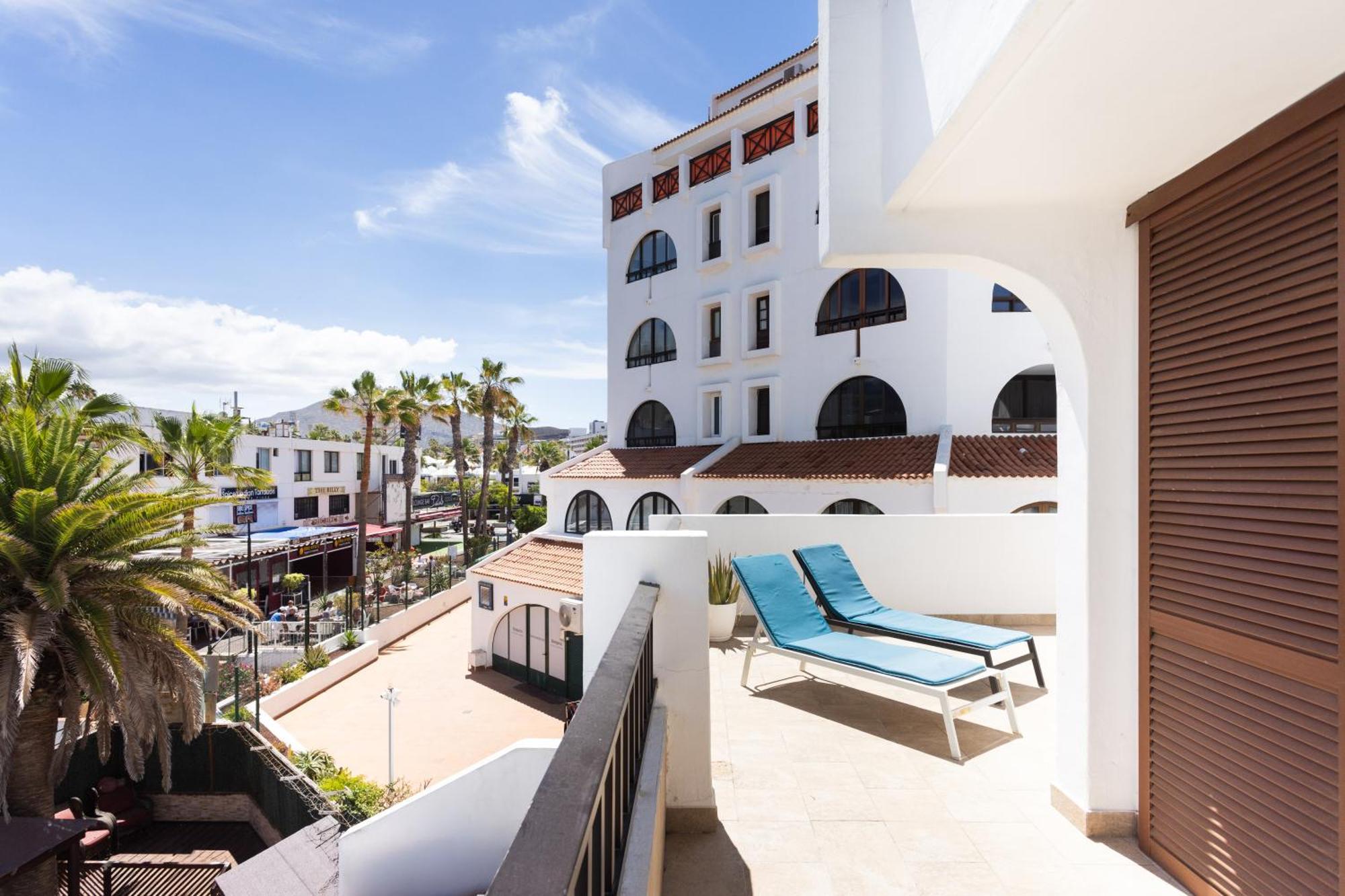 Classbnb - 3 Apartments 50M From The Las Americas Promenade Арона Екстериор снимка