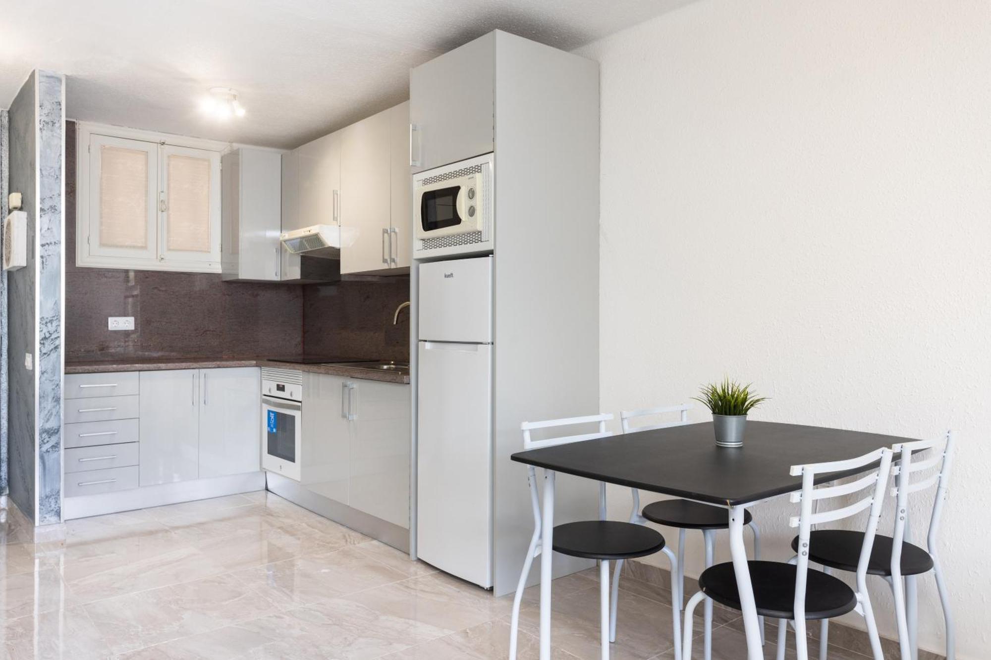 Classbnb - 3 Apartments 50M From The Las Americas Promenade Арона Екстериор снимка