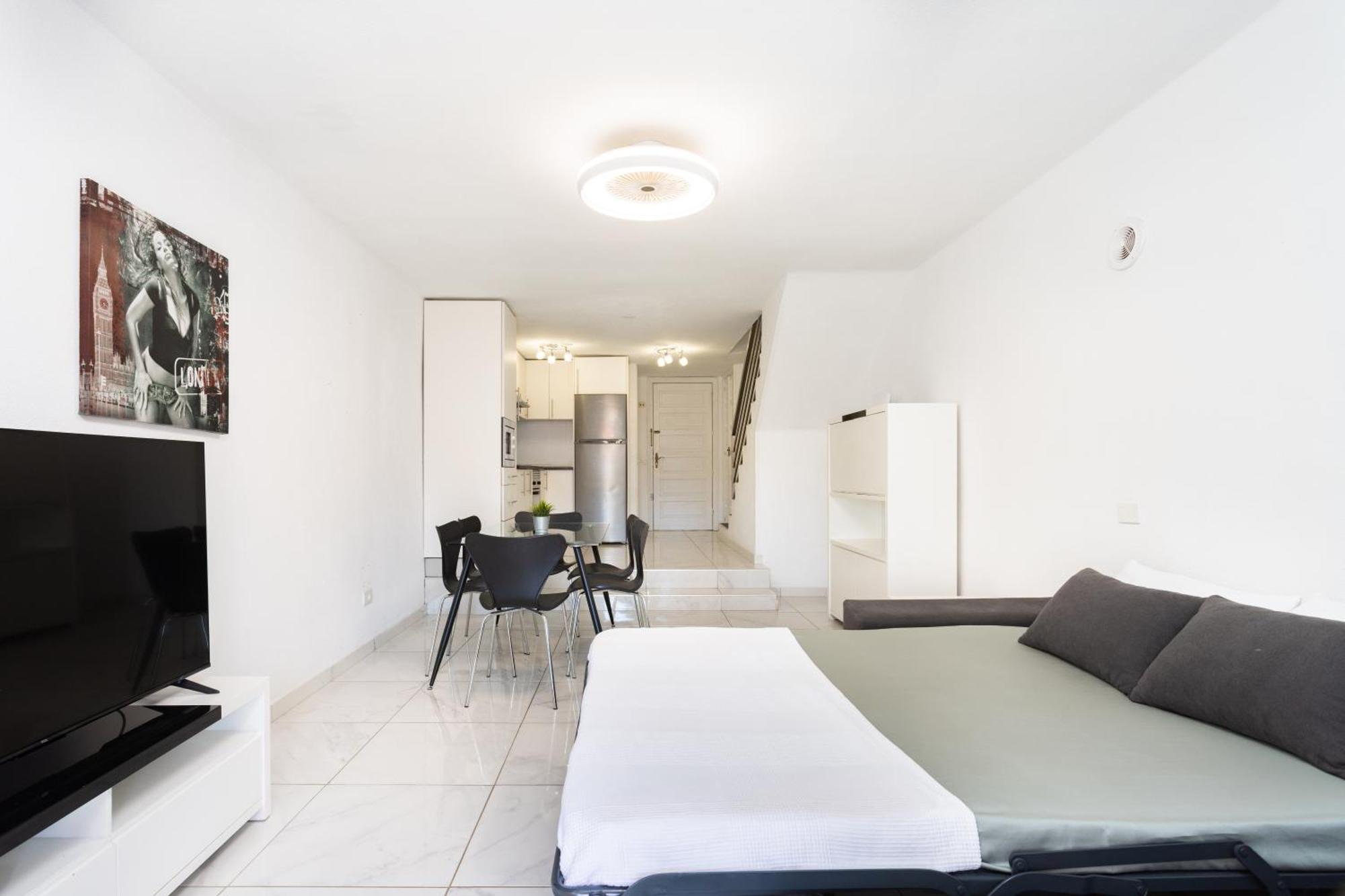 Classbnb - 3 Apartments 50M From The Las Americas Promenade Арона Екстериор снимка