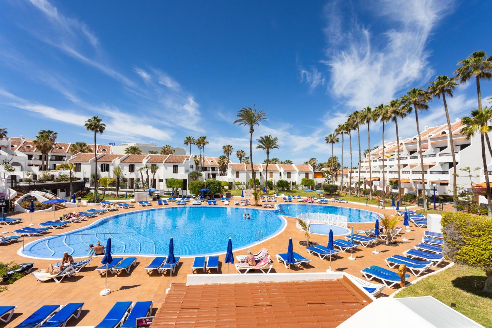 Classbnb - 3 Apartments 50M From The Las Americas Promenade Арона Екстериор снимка
