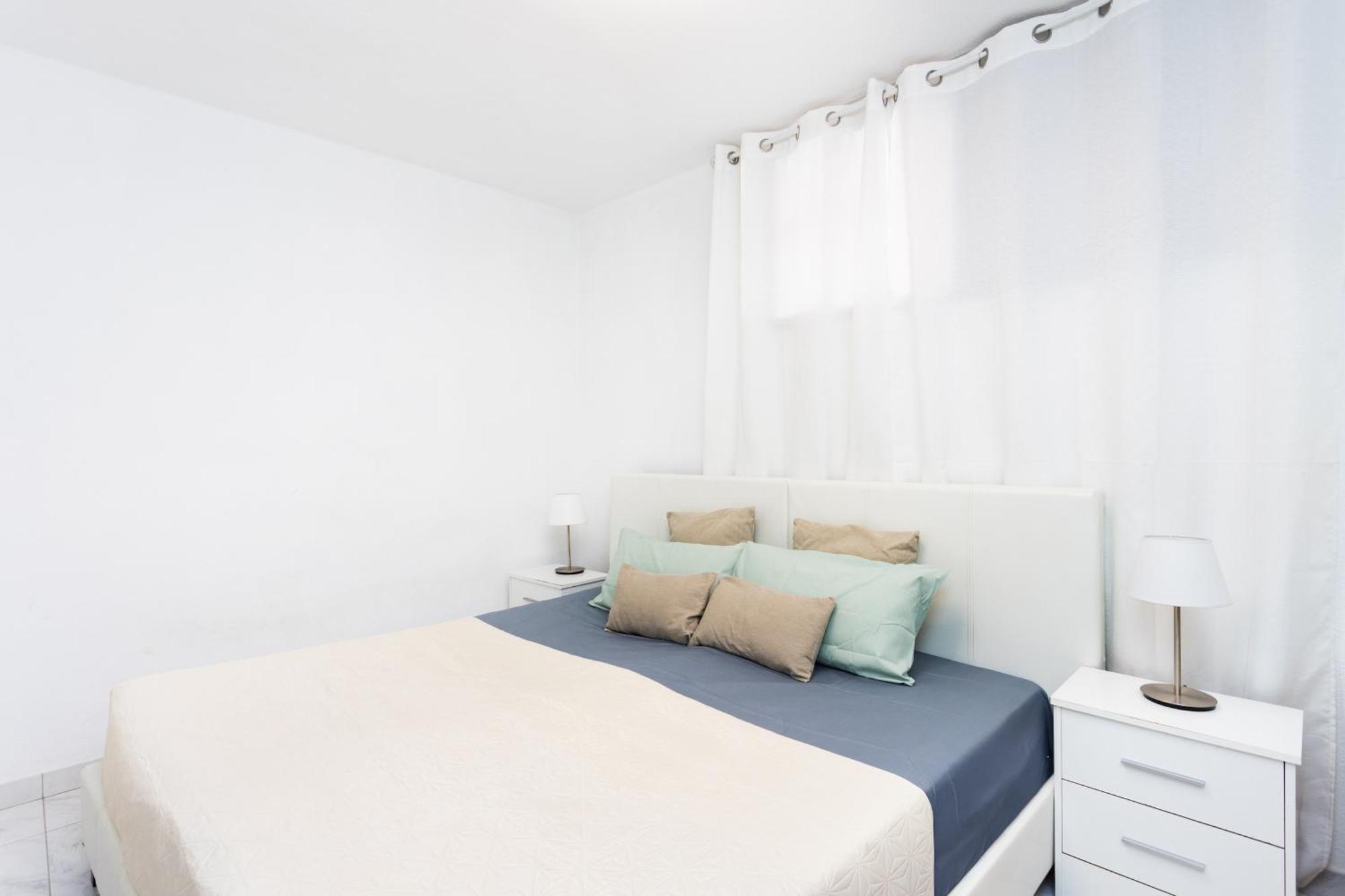 Classbnb - 3 Apartments 50M From The Las Americas Promenade Арона Екстериор снимка