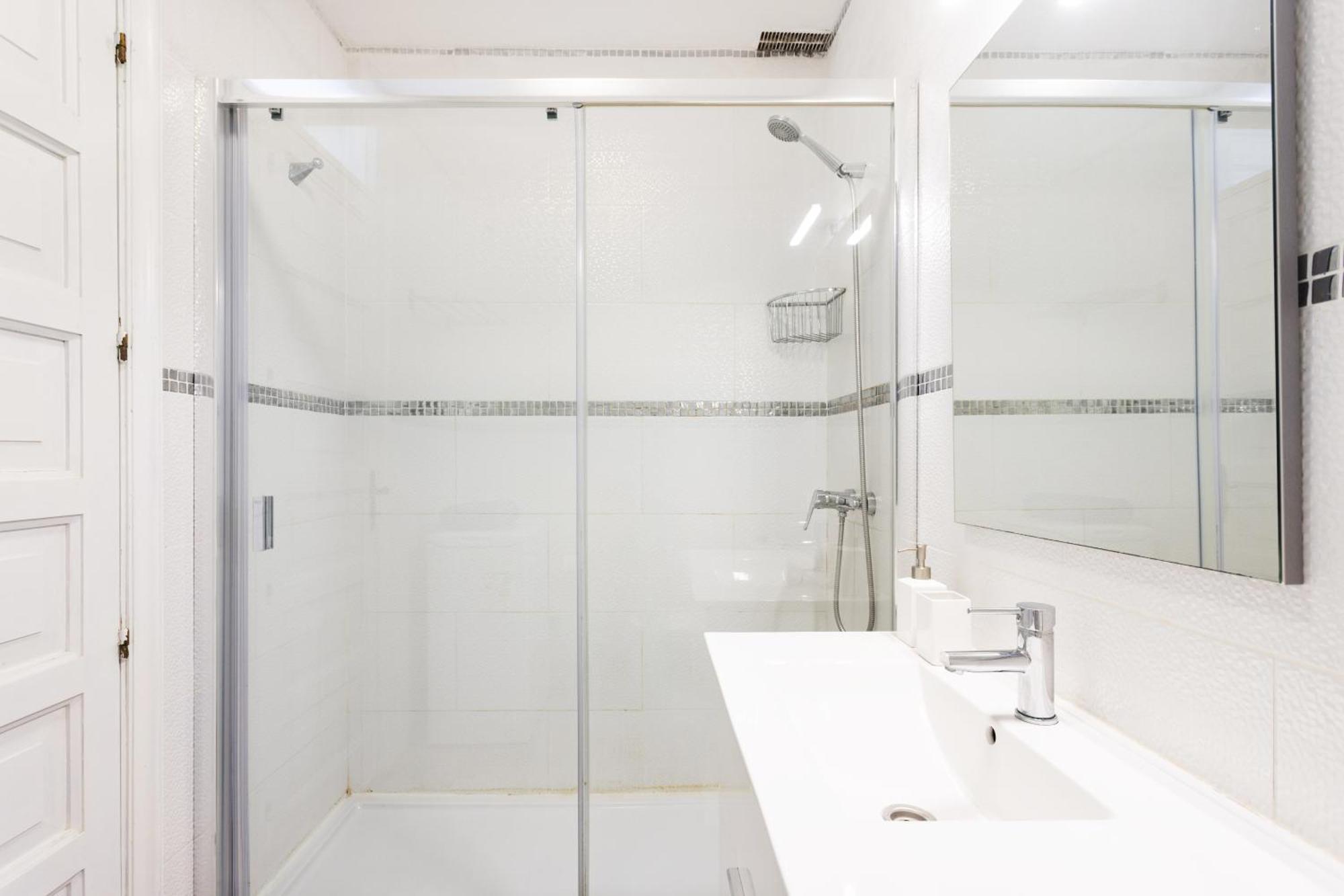 Classbnb - 3 Apartments 50M From The Las Americas Promenade Арона Екстериор снимка
