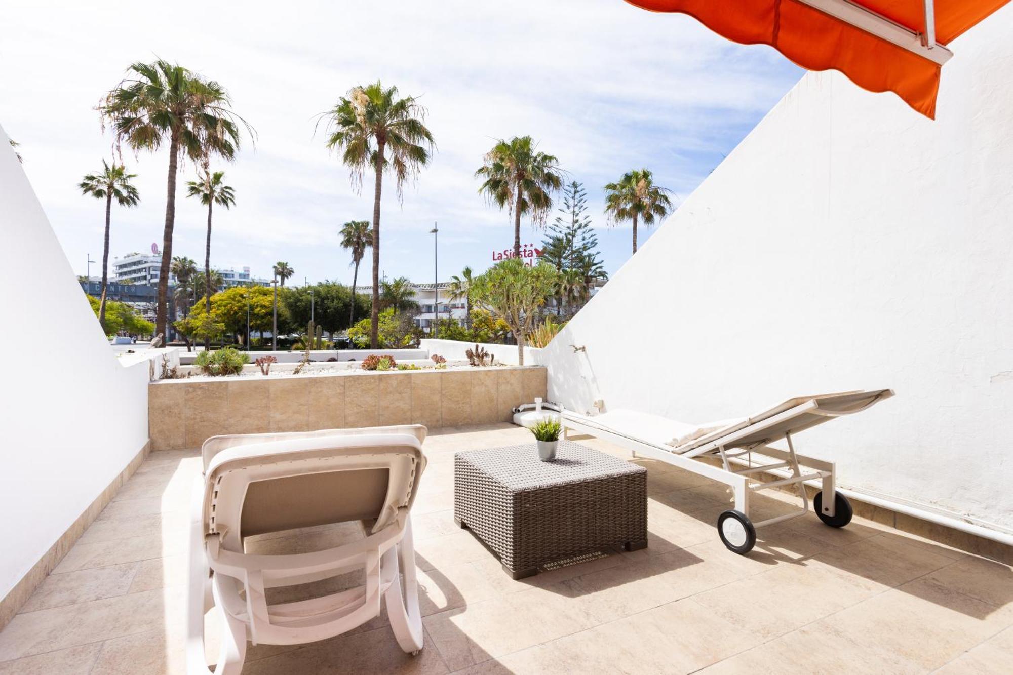 Classbnb - 3 Apartments 50M From The Las Americas Promenade Арона Екстериор снимка